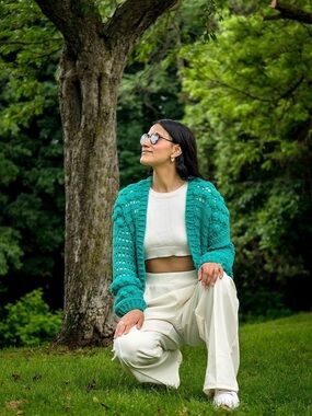 Open-Front Crochet Cardigan in Green Like New